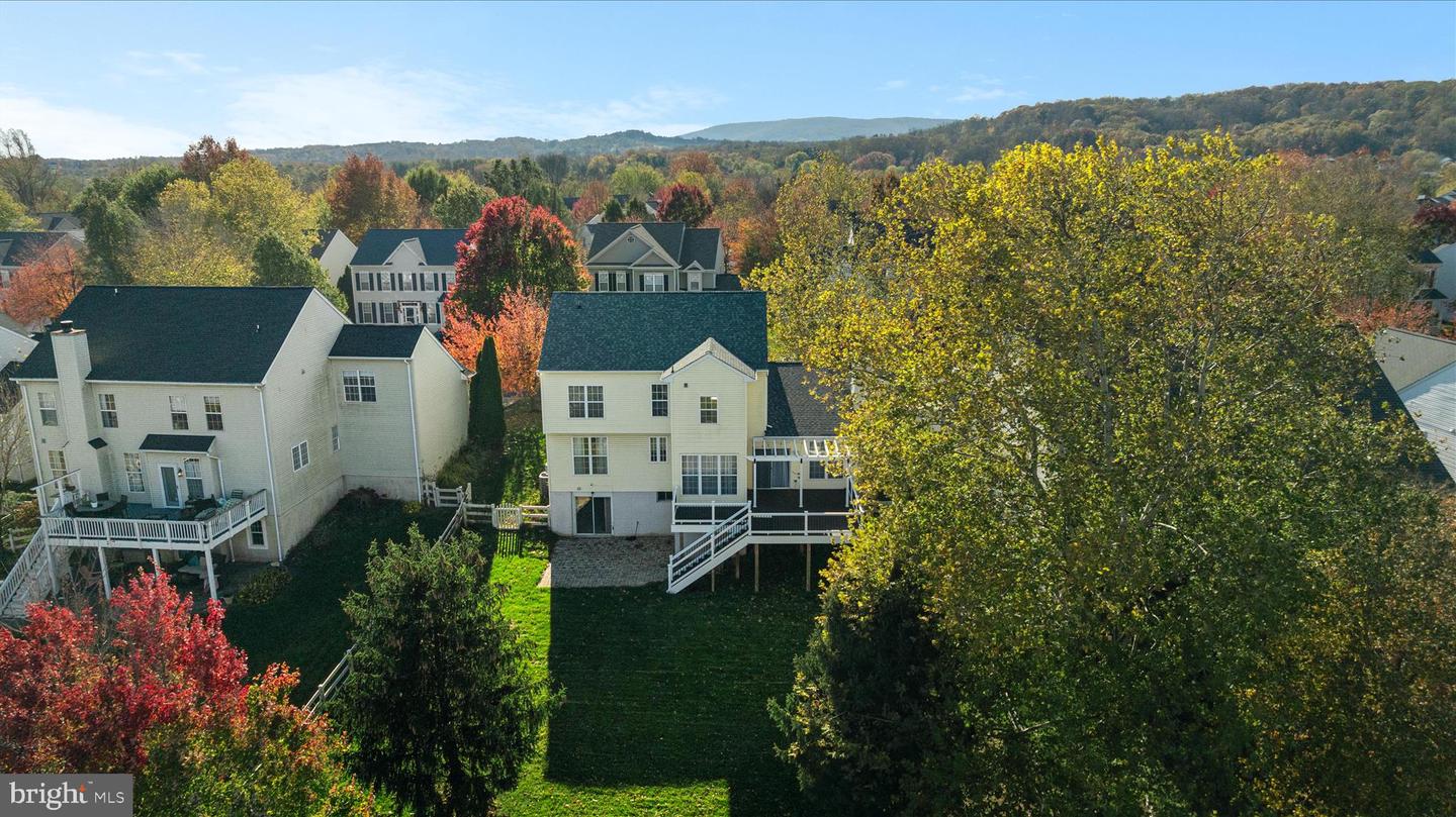 17148 MAGIC MOUNTAIN DR, ROUND HILL, Virginia 20141, 4 Bedrooms Bedrooms, 11 Rooms Rooms,3 BathroomsBathrooms,Residential,For sale,17148 MAGIC MOUNTAIN DR,VALO2110414 MLS # VALO2110414 17148 MAGIC MOUNTAIN DR, ROUND HILL, Virginia 20141, 4 Bedrooms Bedrooms, 11 Rooms Rooms,3 BathroomsBathrooms,Residential,For sale,17148 MAGIC MOUNTAIN DR,VALO2110414 MLS # VALO2110414