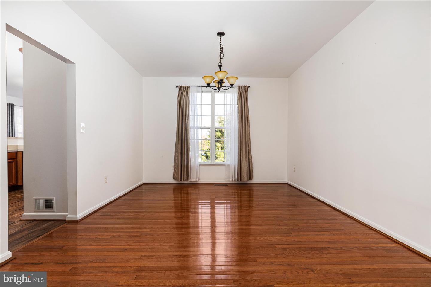 17148 MAGIC MOUNTAIN DR, ROUND HILL, Virginia 20141, 4 Bedrooms Bedrooms, 11 Rooms Rooms,3 BathroomsBathrooms,Residential,For sale,17148 MAGIC MOUNTAIN DR,VALO2110414 MLS # VALO2110414 17148 MAGIC MOUNTAIN DR, ROUND HILL, Virginia 20141, 4 Bedrooms Bedrooms, 11 Rooms Rooms,3 BathroomsBathrooms,Residential,For sale,17148 MAGIC MOUNTAIN DR,VALO2110414 MLS # VALO2110414