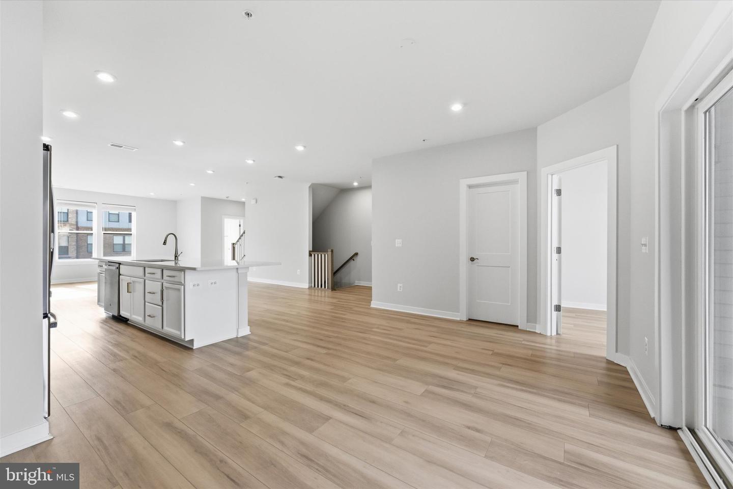 43812 MIDDLEWAY TER, ASHBURN, Virginia 20147, 3 Bedrooms Bedrooms, ,2 BathroomsBathrooms,Residential,For sale,43812 MIDDLEWAY TER,VALO2110416 MLS # VALO2110416 43812 MIDDLEWAY TER, ASHBURN, Virginia 20147, 3 Bedrooms Bedrooms, ,2 BathroomsBathrooms,Residential,For sale,43812 MIDDLEWAY TER,VALO2110416 MLS # VALO2110416