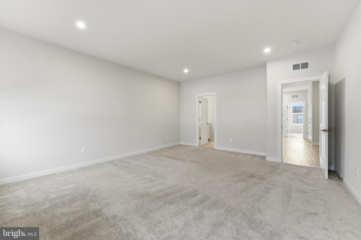 43812 MIDDLEWAY TER, ASHBURN, Virginia 20147, 3 Bedrooms Bedrooms, ,2 BathroomsBathrooms,Residential,For sale,43812 MIDDLEWAY TER,VALO2110416 MLS # VALO2110416 43812 MIDDLEWAY TER, ASHBURN, Virginia 20147, 3 Bedrooms Bedrooms, ,2 BathroomsBathrooms,Residential,For sale,43812 MIDDLEWAY TER,VALO2110416 MLS # VALO2110416