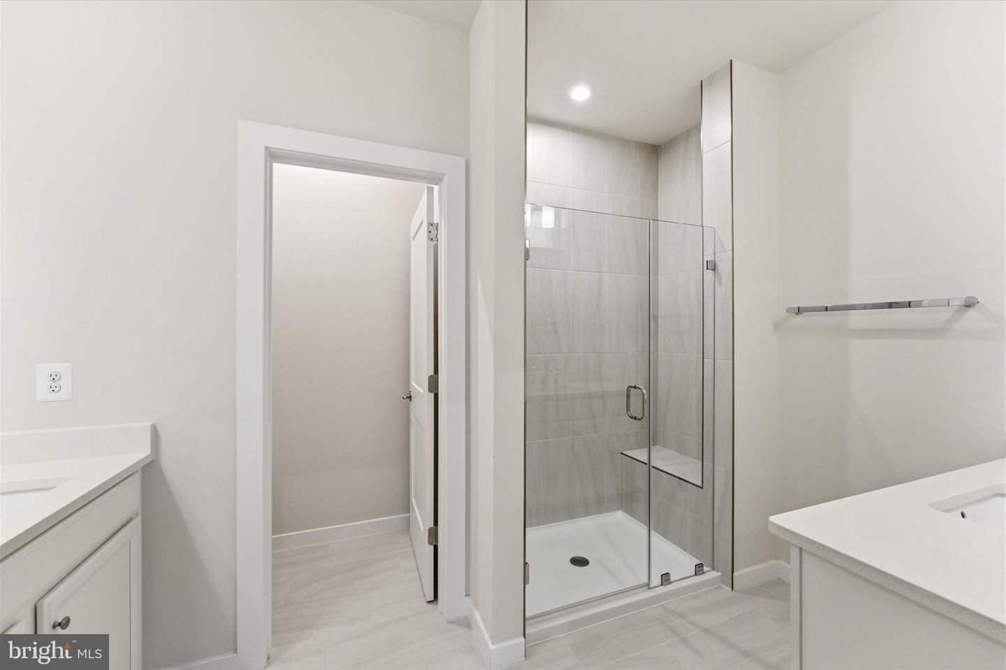 43812 MIDDLEWAY TER, ASHBURN, Virginia 20147, 3 Bedrooms Bedrooms, ,2 BathroomsBathrooms,Residential,For sale,43812 MIDDLEWAY TER,VALO2110416 MLS # VALO2110416 43812 MIDDLEWAY TER, ASHBURN, Virginia 20147, 3 Bedrooms Bedrooms, ,2 BathroomsBathrooms,Residential,For sale,43812 MIDDLEWAY TER,VALO2110416 MLS # VALO2110416