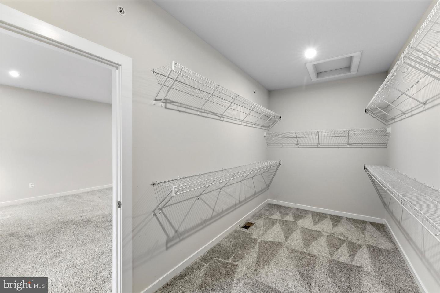 43812 MIDDLEWAY TER, ASHBURN, Virginia 20147, 3 Bedrooms Bedrooms, ,2 BathroomsBathrooms,Residential,For sale,43812 MIDDLEWAY TER,VALO2110416 MLS # VALO2110416 43812 MIDDLEWAY TER, ASHBURN, Virginia 20147, 3 Bedrooms Bedrooms, ,2 BathroomsBathrooms,Residential,For sale,43812 MIDDLEWAY TER,VALO2110416 MLS # VALO2110416