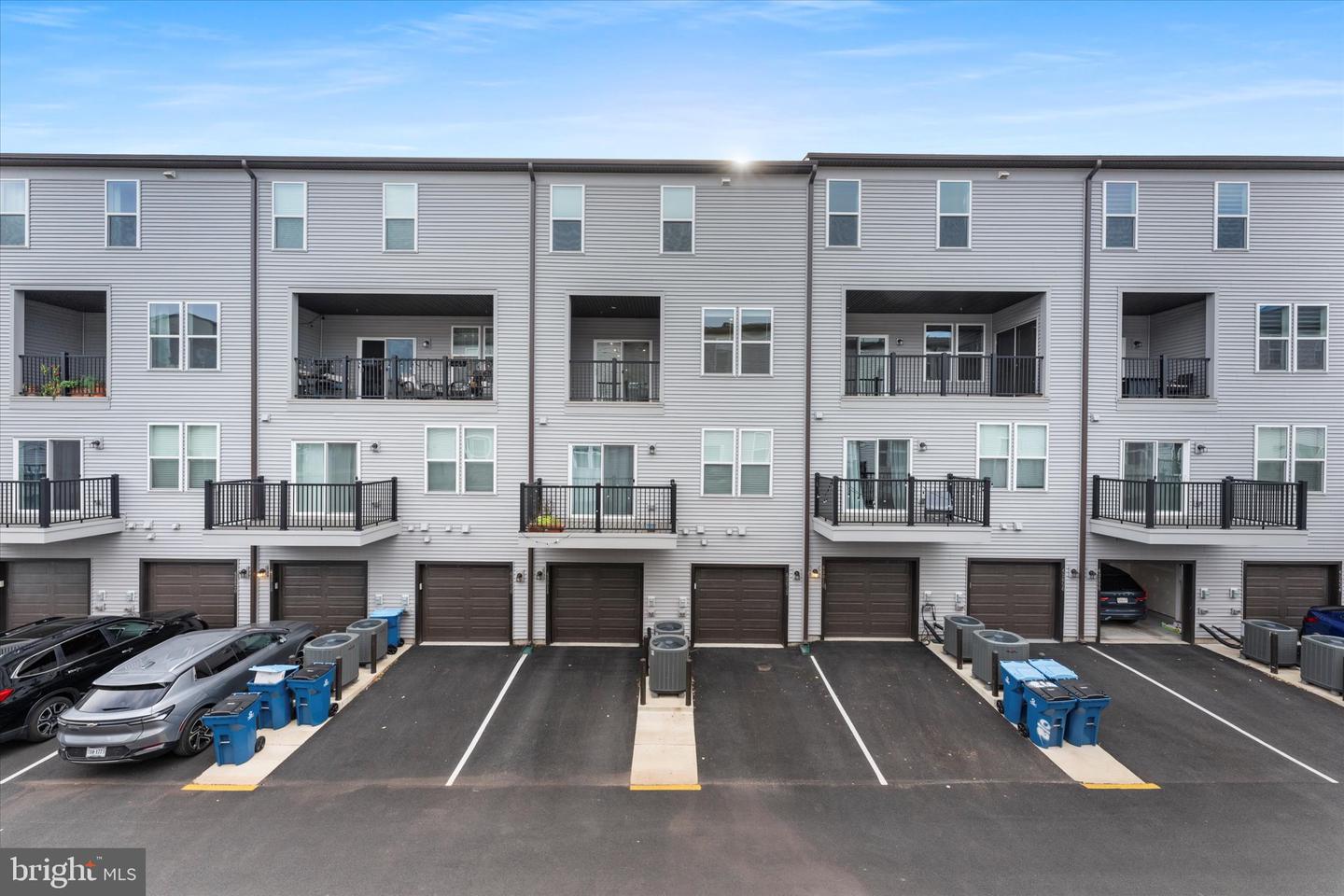 43812 MIDDLEWAY TER, ASHBURN, Virginia 20147, 3 Bedrooms Bedrooms, ,2 BathroomsBathrooms,Residential,For sale,43812 MIDDLEWAY TER,VALO2110416 MLS # VALO2110416 43812 MIDDLEWAY TER, ASHBURN, Virginia 20147, 3 Bedrooms Bedrooms, ,2 BathroomsBathrooms,Residential,For sale,43812 MIDDLEWAY TER,VALO2110416 MLS # VALO2110416