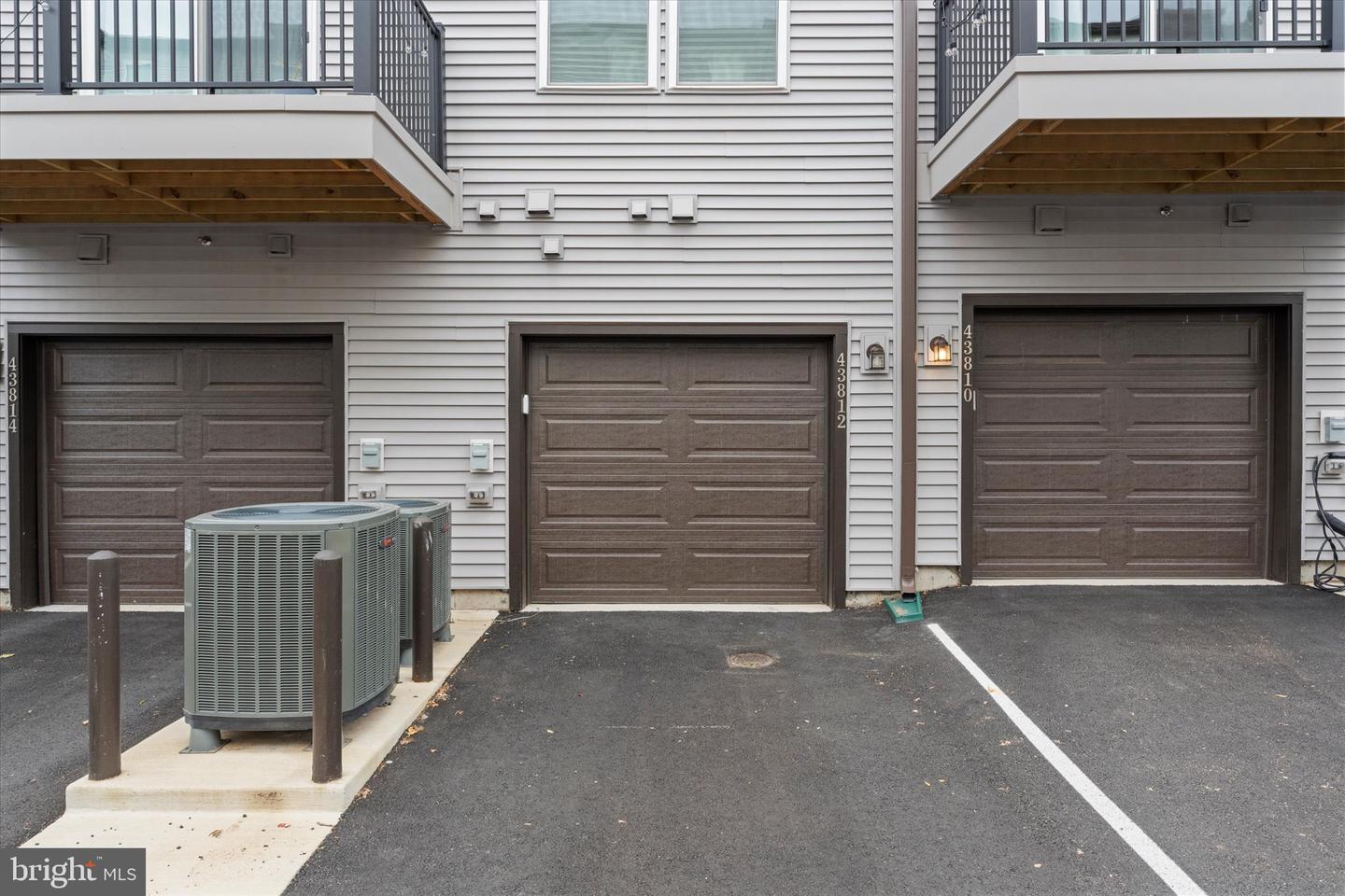 43812 MIDDLEWAY TER, ASHBURN, Virginia 20147, 3 Bedrooms Bedrooms, ,2 BathroomsBathrooms,Residential,For sale,43812 MIDDLEWAY TER,VALO2110416 MLS # VALO2110416 43812 MIDDLEWAY TER, ASHBURN, Virginia 20147, 3 Bedrooms Bedrooms, ,2 BathroomsBathrooms,Residential,For sale,43812 MIDDLEWAY TER,VALO2110416 MLS # VALO2110416