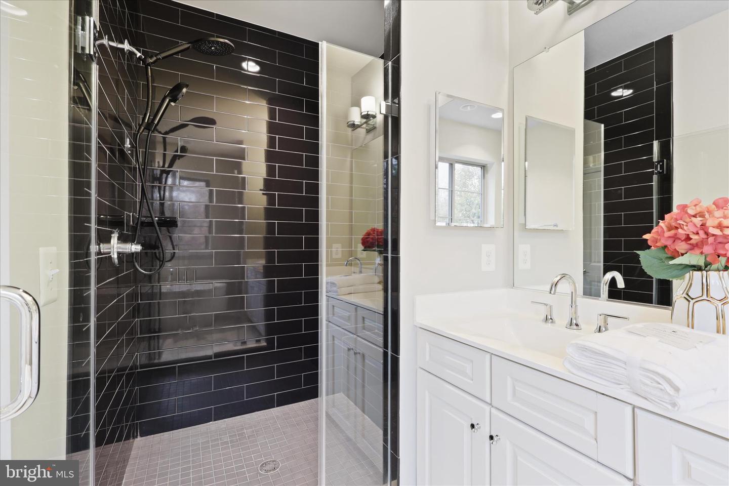 4916 TRAIL VISTA LN, CHANTILLY, Virginia 20151, 4 Bedrooms Bedrooms, ,3 BathroomsBathrooms,Residential,For sale,4916 TRAIL VISTA LN,VAFX2277412 MLS # VAFX2277412 4916 TRAIL VISTA LN, CHANTILLY, Virginia 20151, 4 Bedrooms Bedrooms, ,3 BathroomsBathrooms,Residential,For sale,4916 TRAIL VISTA LN,VAFX2277412 MLS # VAFX2277412