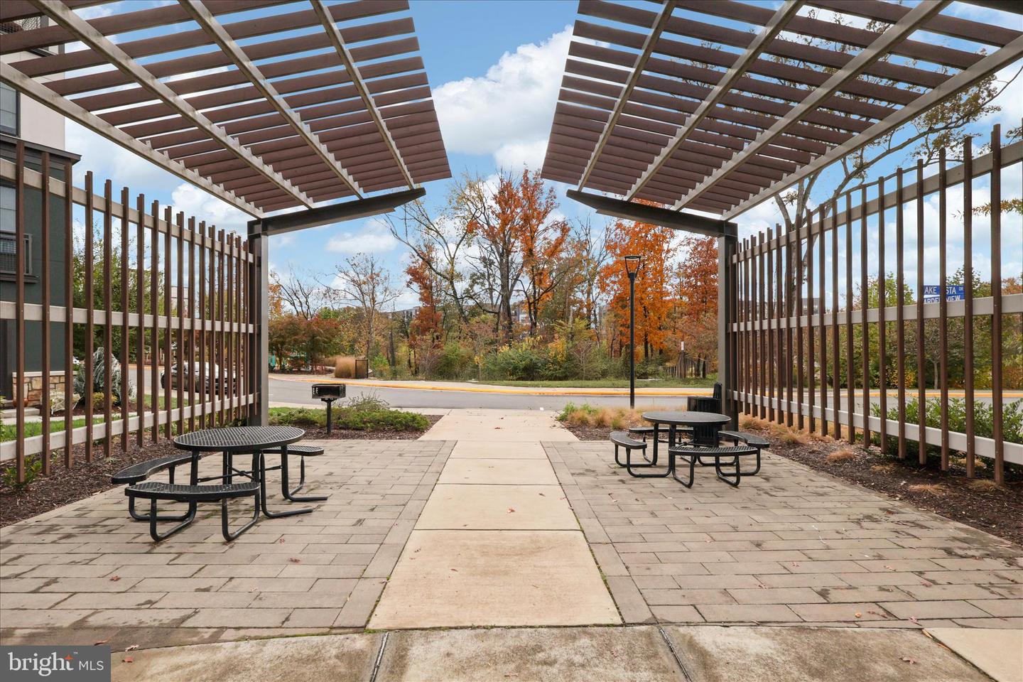 4916 TRAIL VISTA LN, CHANTILLY, Virginia 20151, 4 Bedrooms Bedrooms, ,3 BathroomsBathrooms,Residential,For sale,4916 TRAIL VISTA LN,VAFX2277412 MLS # VAFX2277412 4916 TRAIL VISTA LN, CHANTILLY, Virginia 20151, 4 Bedrooms Bedrooms, ,3 BathroomsBathrooms,Residential,For sale,4916 TRAIL VISTA LN,VAFX2277412 MLS # VAFX2277412