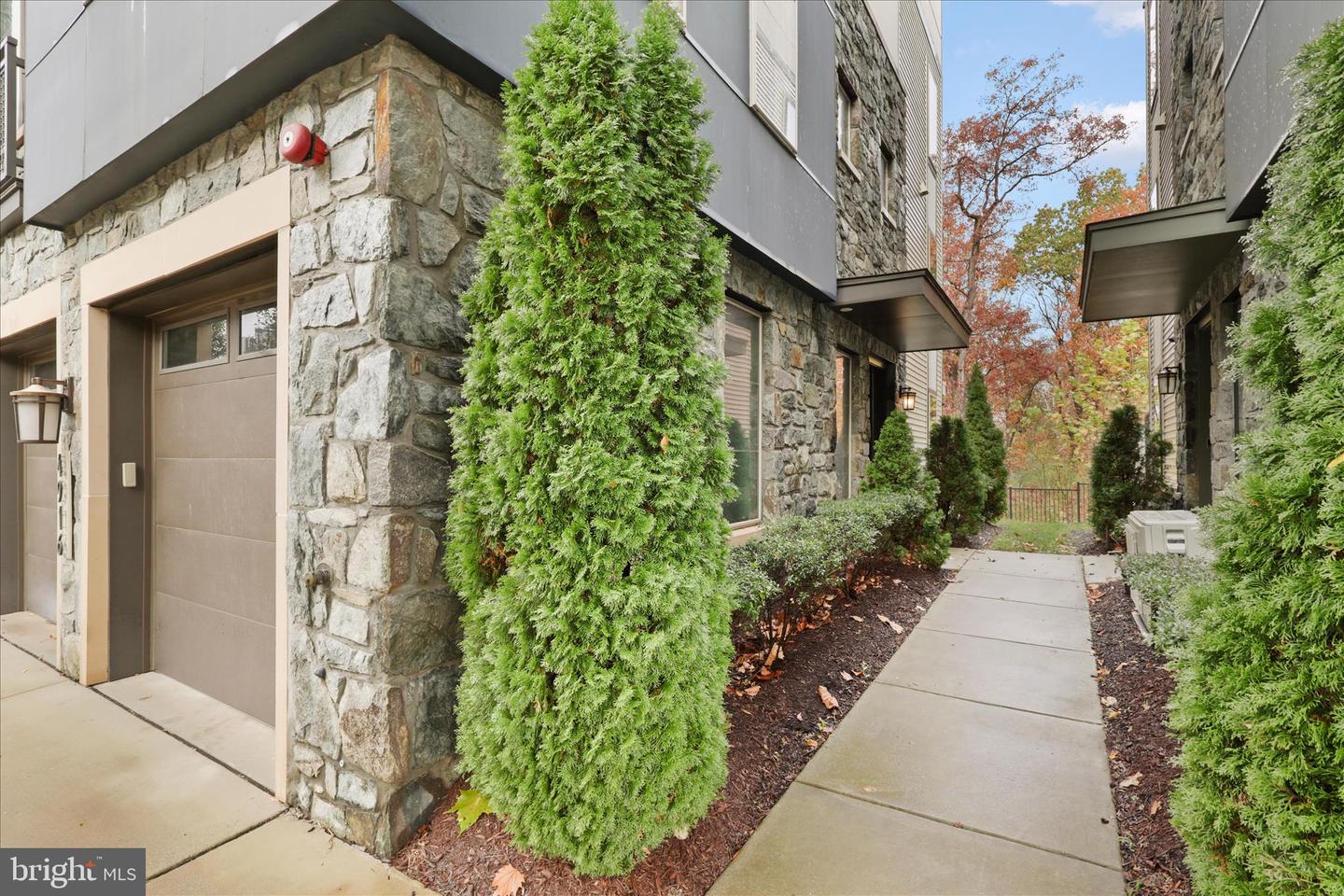 4916 TRAIL VISTA LN, CHANTILLY, Virginia 20151, 4 Bedrooms Bedrooms, ,3 BathroomsBathrooms,Residential,For sale,4916 TRAIL VISTA LN,VAFX2277412 MLS # VAFX2277412 4916 TRAIL VISTA LN, CHANTILLY, Virginia 20151, 4 Bedrooms Bedrooms, ,3 BathroomsBathrooms,Residential,For sale,4916 TRAIL VISTA LN,VAFX2277412 MLS # VAFX2277412