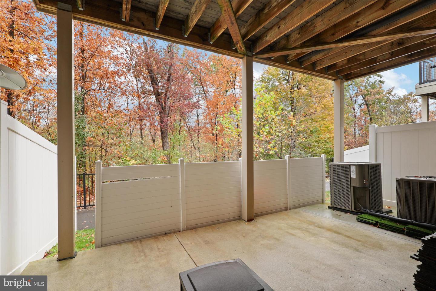 4916 TRAIL VISTA LN, CHANTILLY, Virginia 20151, 4 Bedrooms Bedrooms, ,3 BathroomsBathrooms,Residential,For sale,4916 TRAIL VISTA LN,VAFX2277412 MLS # VAFX2277412 4916 TRAIL VISTA LN, CHANTILLY, Virginia 20151, 4 Bedrooms Bedrooms, ,3 BathroomsBathrooms,Residential,For sale,4916 TRAIL VISTA LN,VAFX2277412 MLS # VAFX2277412