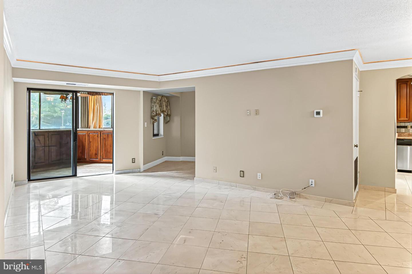 5903 MOUNT EAGLE DR #203, ALEXANDRIA, Virginia 22303, 1 Bedroom Bedrooms, ,1 BathroomBathrooms,Residential,For sale,5903 MOUNT EAGLE DR #203,VAFX2277464 MLS # VAFX2277464