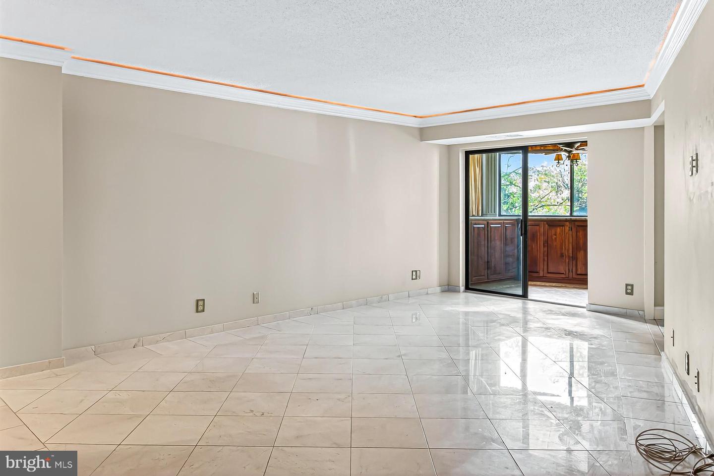 5903 MOUNT EAGLE DR #203, ALEXANDRIA, Virginia 22303, 1 Bedroom Bedrooms, ,1 BathroomBathrooms,Residential,For sale,5903 MOUNT EAGLE DR #203,VAFX2277464 MLS # VAFX2277464