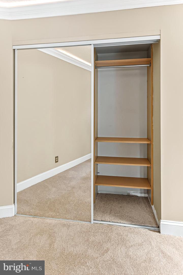 5903 MOUNT EAGLE DR #203, ALEXANDRIA, Virginia 22303, 1 Bedroom Bedrooms, ,1 BathroomBathrooms,Residential,For sale,5903 MOUNT EAGLE DR #203,VAFX2277464 MLS # VAFX2277464