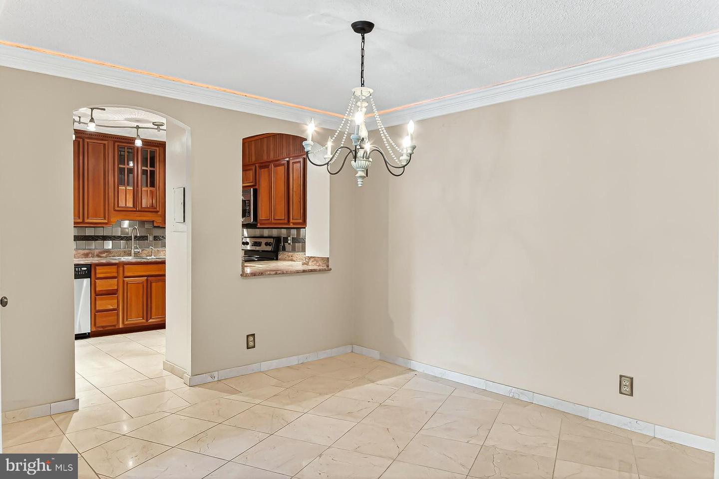 5903 MOUNT EAGLE DR #203, ALEXANDRIA, Virginia 22303, 1 Bedroom Bedrooms, ,1 BathroomBathrooms,Residential,For sale,5903 MOUNT EAGLE DR #203,VAFX2277464 MLS # VAFX2277464