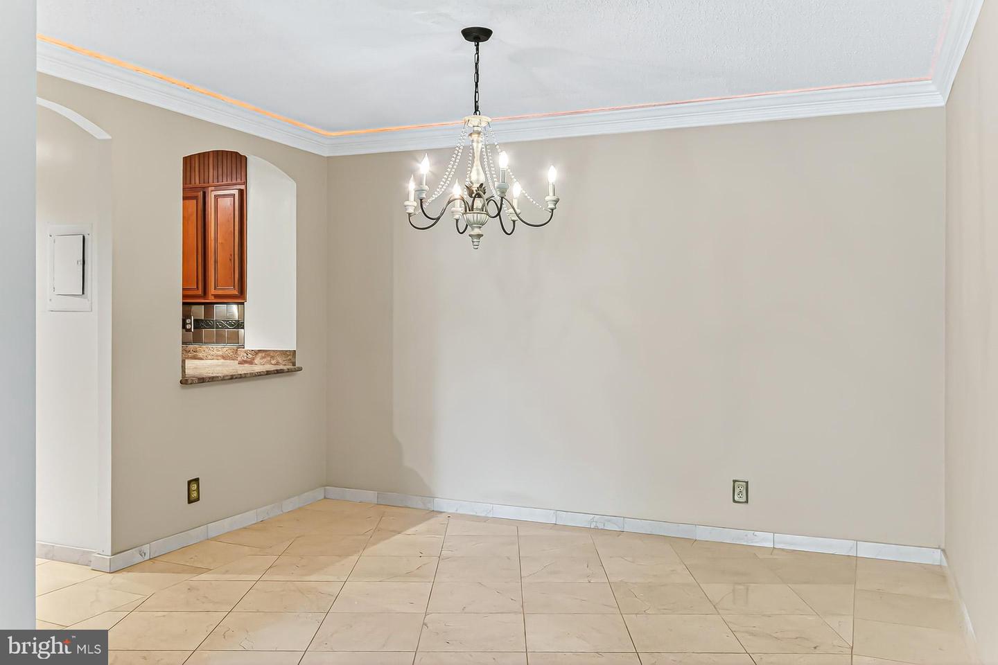 5903 MOUNT EAGLE DR #203, ALEXANDRIA, Virginia 22303, 1 Bedroom Bedrooms, ,1 BathroomBathrooms,Residential,For sale,5903 MOUNT EAGLE DR #203,VAFX2277464 MLS # VAFX2277464