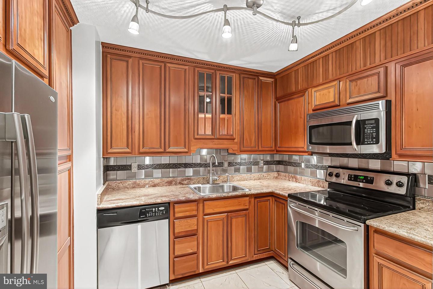 5903 MOUNT EAGLE DR #203, ALEXANDRIA, Virginia 22303, 1 Bedroom Bedrooms, ,1 BathroomBathrooms,Residential,For sale,5903 MOUNT EAGLE DR #203,VAFX2277464 MLS # VAFX2277464