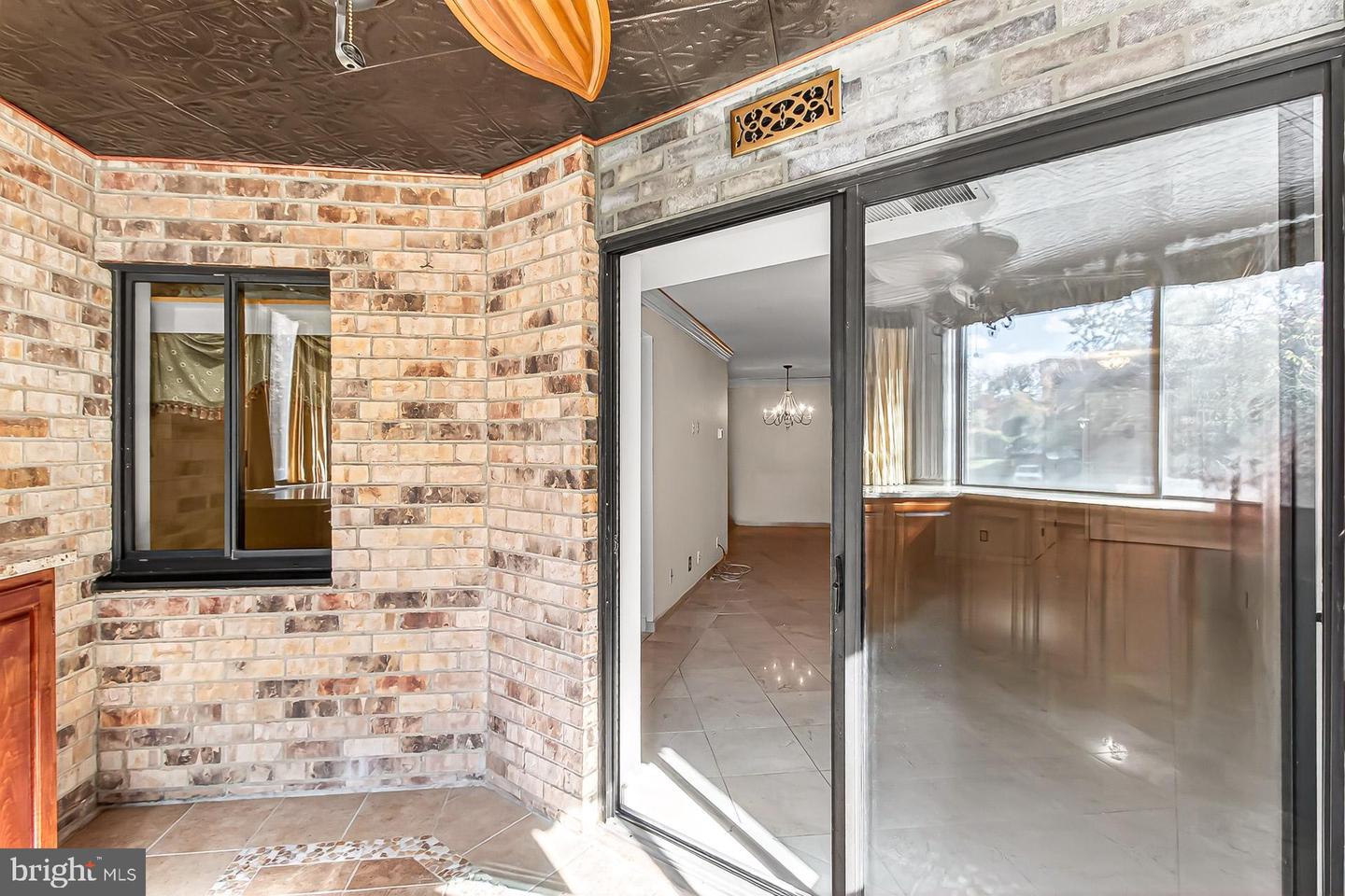 5903 MOUNT EAGLE DR #203, ALEXANDRIA, Virginia 22303, 1 Bedroom Bedrooms, ,1 BathroomBathrooms,Residential,For sale,5903 MOUNT EAGLE DR #203,VAFX2277464 MLS # VAFX2277464