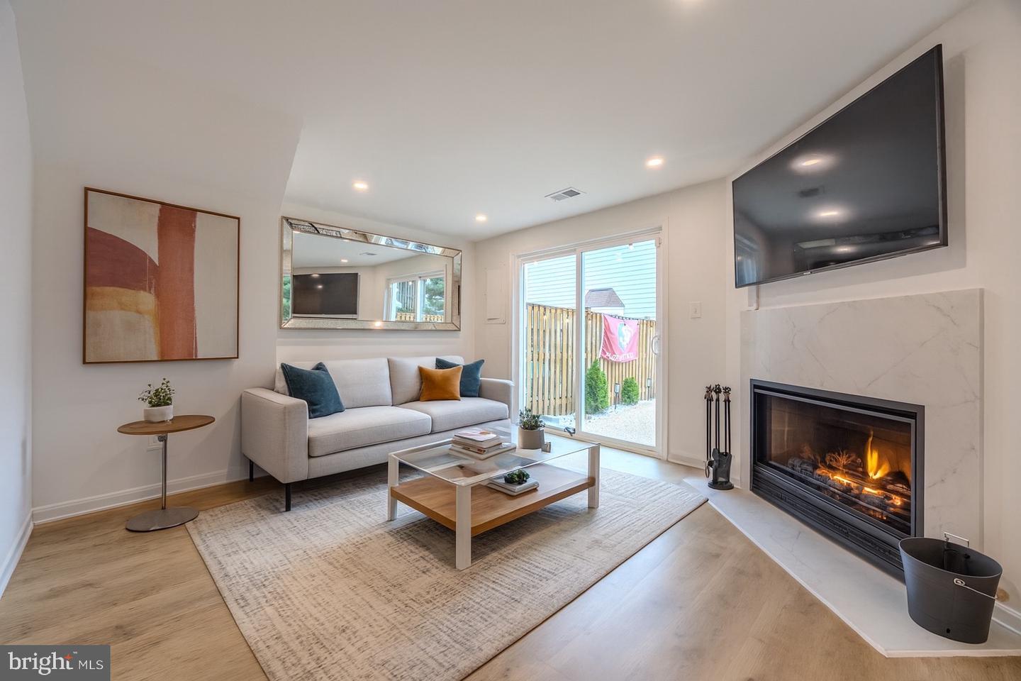 6347 CHIMNEY WOOD CT, ALEXANDRIA, Virginia 22306, 4 Bedrooms Bedrooms, 13 Rooms Rooms,2 BathroomsBathrooms,Residential,For sale,6347 CHIMNEY WOOD CT,VAFX2277466 MLS # VAFX2277466 6347 CHIMNEY WOOD CT, ALEXANDRIA, Virginia 22306, 4 Bedrooms Bedrooms, 13 Rooms Rooms,2 BathroomsBathrooms,Residential,For sale,6347 CHIMNEY WOOD CT,VAFX2277466 MLS # VAFX2277466