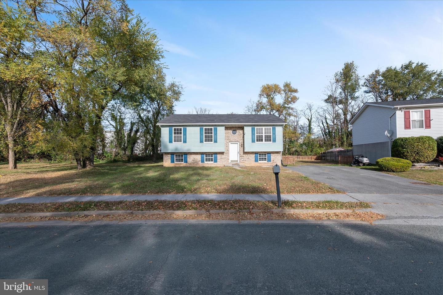 807 BUTLER AVE, WINCHESTER, Virginia 22601, 5 Bedrooms Bedrooms, ,3 BathroomsBathrooms,Residential,For sale,807 BUTLER AVE,VAFV2037836 MLS # VAFV2037836 807 BUTLER AVE, WINCHESTER, Virginia 22601, 5 Bedrooms Bedrooms, ,3 BathroomsBathrooms,Residential,For sale,807 BUTLER AVE,VAFV2037836 MLS # VAFV2037836