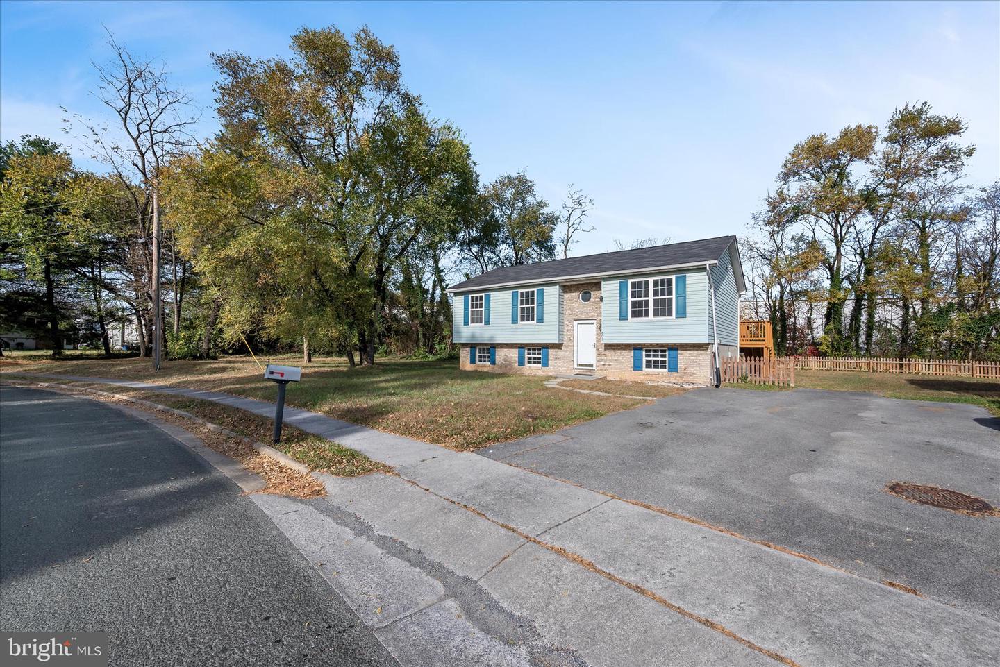 807 BUTLER AVE, WINCHESTER, Virginia 22601, 5 Bedrooms Bedrooms, ,3 BathroomsBathrooms,Residential,For sale,807 BUTLER AVE,VAFV2037836 MLS # VAFV2037836 807 BUTLER AVE, WINCHESTER, Virginia 22601, 5 Bedrooms Bedrooms, ,3 BathroomsBathrooms,Residential,For sale,807 BUTLER AVE,VAFV2037836 MLS # VAFV2037836