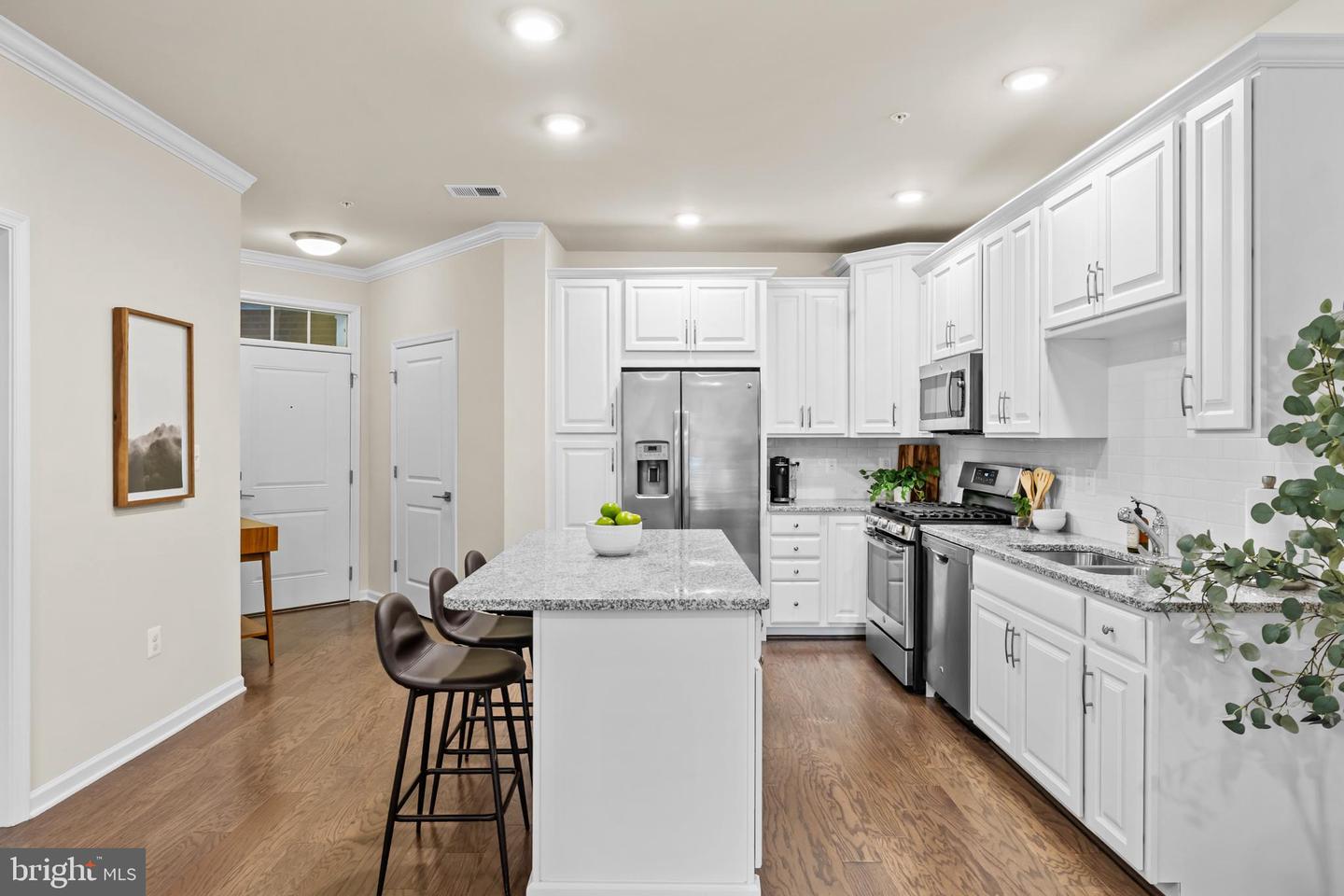 23271 SOUTHDOWN MANOR TER #108, ASHBURN, Virginia 20148, 2 Bedrooms Bedrooms, 6 Rooms Rooms,2 BathroomsBathrooms,Residential,For sale,23271 SOUTHDOWN MANOR TER #108,VALO2110456 MLS # VALO2110456 23271 SOUTHDOWN MANOR TER #108, ASHBURN, Virginia 20148, 2 Bedrooms Bedrooms, 6 Rooms Rooms,2 BathroomsBathrooms,Residential,For sale,23271 SOUTHDOWN MANOR TER #108,VALO2110456 MLS # VALO2110456