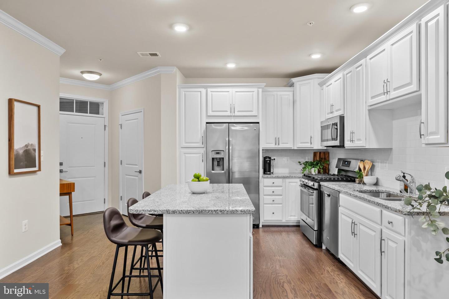 23271 SOUTHDOWN MANOR TER #108, ASHBURN, Virginia 20148, 2 Bedrooms Bedrooms, 6 Rooms Rooms,2 BathroomsBathrooms,Residential,For sale,23271 SOUTHDOWN MANOR TER #108,VALO2110456 MLS # VALO2110456 23271 SOUTHDOWN MANOR TER #108, ASHBURN, Virginia 20148, 2 Bedrooms Bedrooms, 6 Rooms Rooms,2 BathroomsBathrooms,Residential,For sale,23271 SOUTHDOWN MANOR TER #108,VALO2110456 MLS # VALO2110456