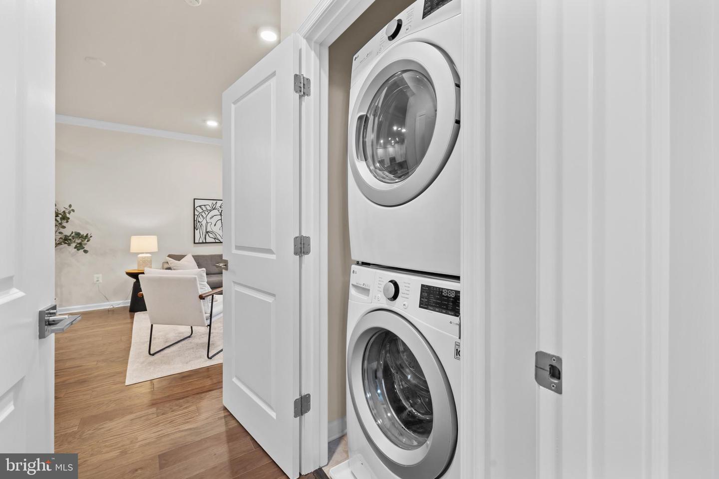 23271 SOUTHDOWN MANOR TER #108, ASHBURN, Virginia 20148, 2 Bedrooms Bedrooms, 6 Rooms Rooms,2 BathroomsBathrooms,Residential,For sale,23271 SOUTHDOWN MANOR TER #108,VALO2110456 MLS # VALO2110456 23271 SOUTHDOWN MANOR TER #108, ASHBURN, Virginia 20148, 2 Bedrooms Bedrooms, 6 Rooms Rooms,2 BathroomsBathrooms,Residential,For sale,23271 SOUTHDOWN MANOR TER #108,VALO2110456 MLS # VALO2110456