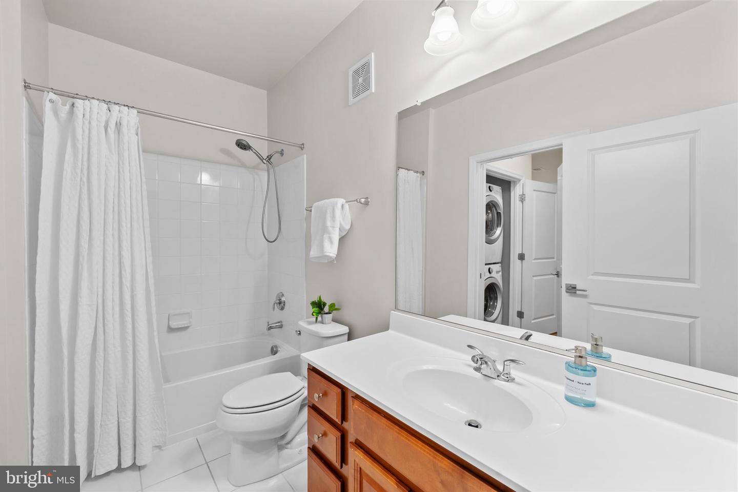 23271 SOUTHDOWN MANOR TER #108, ASHBURN, Virginia 20148, 2 Bedrooms Bedrooms, 6 Rooms Rooms,2 BathroomsBathrooms,Residential,For sale,23271 SOUTHDOWN MANOR TER #108,VALO2110456 MLS # VALO2110456 23271 SOUTHDOWN MANOR TER #108, ASHBURN, Virginia 20148, 2 Bedrooms Bedrooms, 6 Rooms Rooms,2 BathroomsBathrooms,Residential,For sale,23271 SOUTHDOWN MANOR TER #108,VALO2110456 MLS # VALO2110456