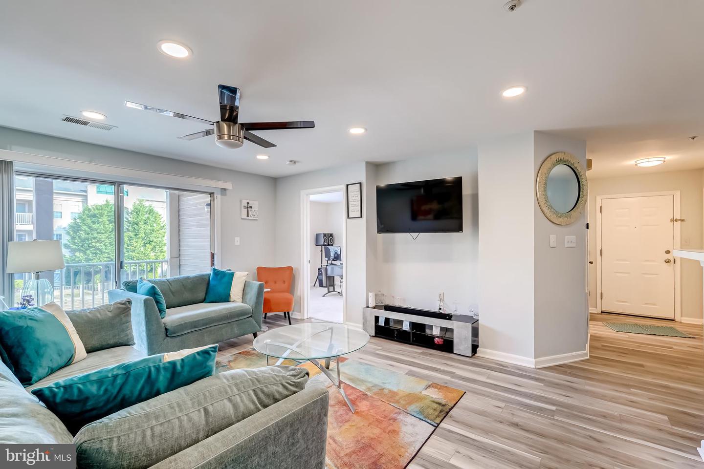 1066 GARDENVIEW LOOP #304, WOODBRIDGE, Virginia 22191, 2 Bedrooms Bedrooms, ,2 BathroomsBathrooms,Residential,For sale,1066 GARDENVIEW LOOP #304,VAPW2107232 MLS # VAPW2107232 1066 GARDENVIEW LOOP #304, WOODBRIDGE, Virginia 22191, 2 Bedrooms Bedrooms, ,2 BathroomsBathrooms,Residential,For sale,1066 GARDENVIEW LOOP #304,VAPW2107232 MLS # VAPW2107232