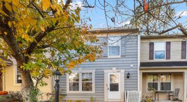 607 KNOLLWOOD CT, STAFFORD, Virginia 22554, 3 Bedrooms Bedrooms, 7 Rooms Rooms,3 BathroomsBathrooms,Residential,For sale,607 KNOLLWOOD CT,VAST2044008 MLS # VAST2044008