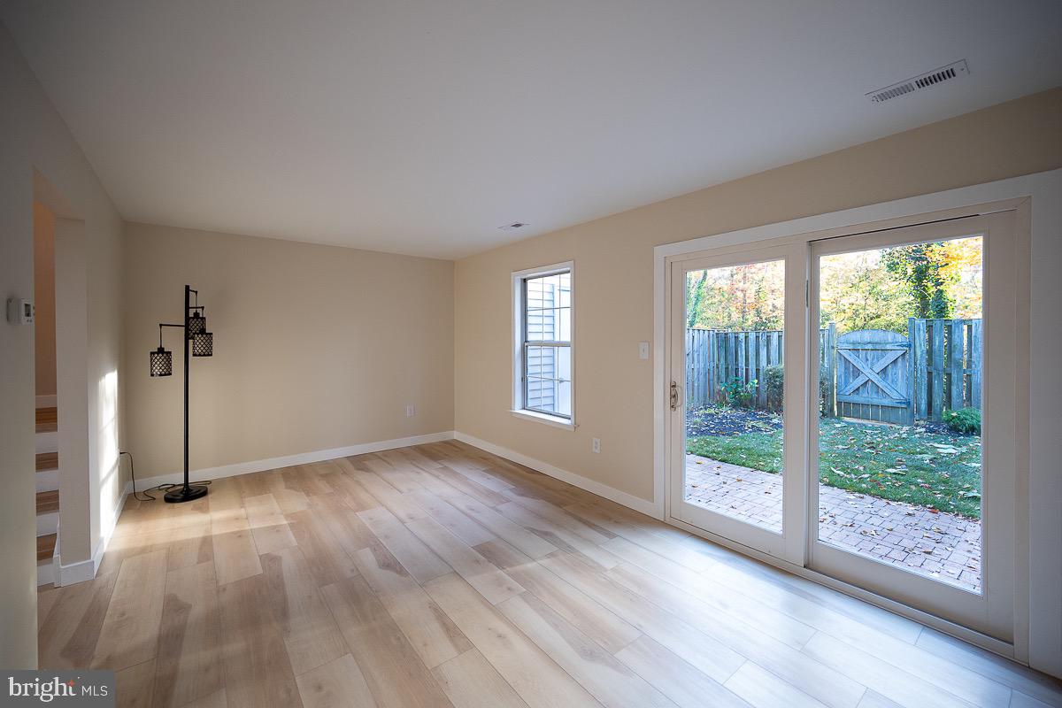 4703 S PARK CT, WOODBRIDGE, Virginia 22193, 3 Bedrooms Bedrooms, 9 Rooms Rooms,2 BathroomsBathrooms,Residential,For sale,4703 S PARK CT,VAPW2107242 MLS # VAPW2107242 4703 S PARK CT, WOODBRIDGE, Virginia 22193, 3 Bedrooms Bedrooms, 9 Rooms Rooms,2 BathroomsBathrooms,Residential,For sale,4703 S PARK CT,VAPW2107242 MLS # VAPW2107242