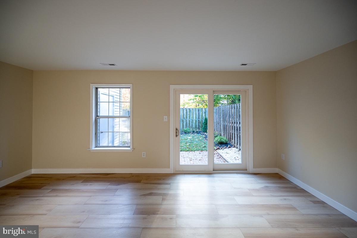 4703 S PARK CT, WOODBRIDGE, Virginia 22193, 3 Bedrooms Bedrooms, 9 Rooms Rooms,2 BathroomsBathrooms,Residential,For sale,4703 S PARK CT,VAPW2107242 MLS # VAPW2107242 4703 S PARK CT, WOODBRIDGE, Virginia 22193, 3 Bedrooms Bedrooms, 9 Rooms Rooms,2 BathroomsBathrooms,Residential,For sale,4703 S PARK CT,VAPW2107242 MLS # VAPW2107242