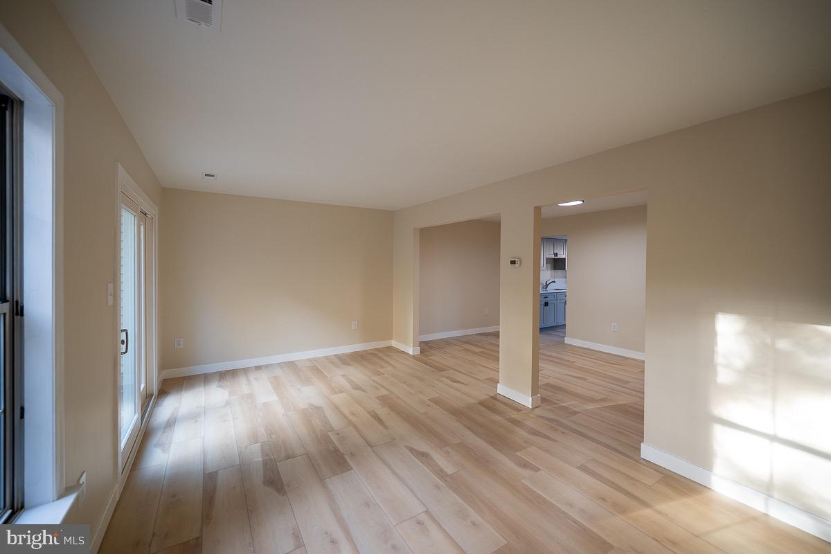 4703 S PARK CT, WOODBRIDGE, Virginia 22193, 3 Bedrooms Bedrooms, 9 Rooms Rooms,2 BathroomsBathrooms,Residential,For sale,4703 S PARK CT,VAPW2107242 MLS # VAPW2107242 4703 S PARK CT, WOODBRIDGE, Virginia 22193, 3 Bedrooms Bedrooms, 9 Rooms Rooms,2 BathroomsBathrooms,Residential,For sale,4703 S PARK CT,VAPW2107242 MLS # VAPW2107242