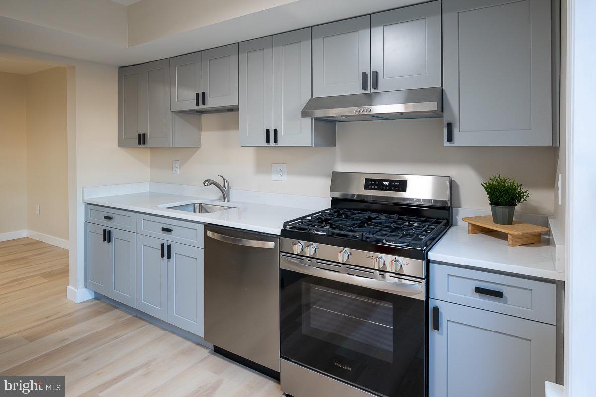 4703 S PARK CT, WOODBRIDGE, Virginia 22193, 3 Bedrooms Bedrooms, 9 Rooms Rooms,2 BathroomsBathrooms,Residential,For sale,4703 S PARK CT,VAPW2107242 MLS # VAPW2107242 4703 S PARK CT, WOODBRIDGE, Virginia 22193, 3 Bedrooms Bedrooms, 9 Rooms Rooms,2 BathroomsBathrooms,Residential,For sale,4703 S PARK CT,VAPW2107242 MLS # VAPW2107242