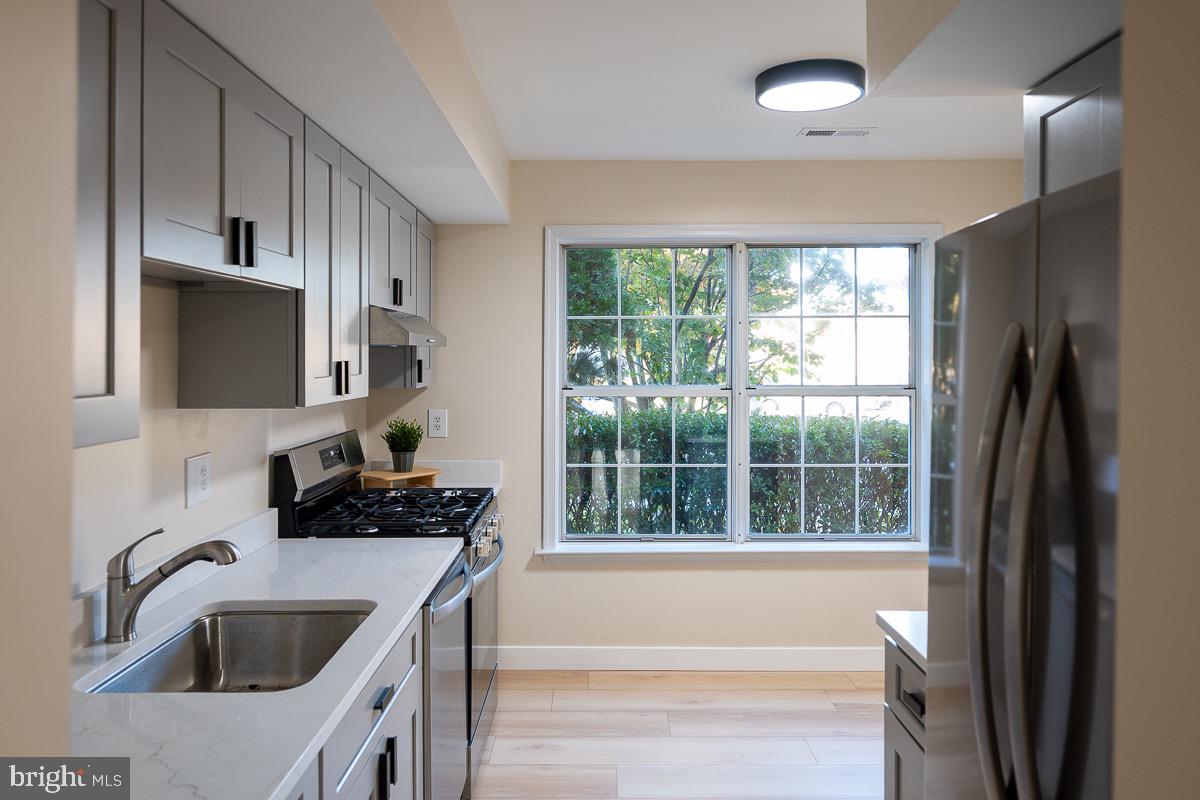 4703 S PARK CT, WOODBRIDGE, Virginia 22193, 3 Bedrooms Bedrooms, 9 Rooms Rooms,2 BathroomsBathrooms,Residential,For sale,4703 S PARK CT,VAPW2107242 MLS # VAPW2107242 4703 S PARK CT, WOODBRIDGE, Virginia 22193, 3 Bedrooms Bedrooms, 9 Rooms Rooms,2 BathroomsBathrooms,Residential,For sale,4703 S PARK CT,VAPW2107242 MLS # VAPW2107242