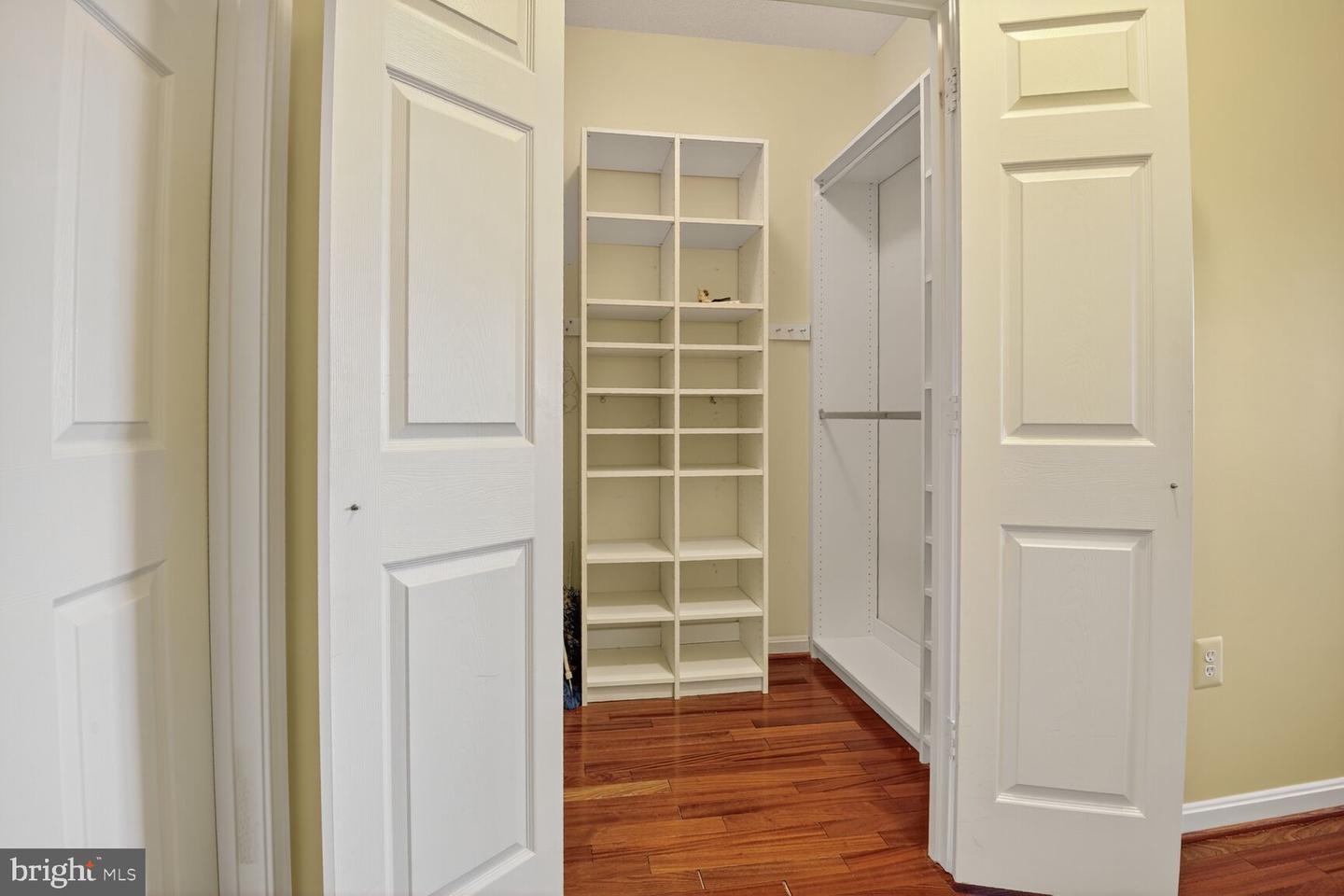 19365 CYPRESS RIDGE TER #1022, LEESBURG, Virginia 20176, 2 Bedrooms Bedrooms, 10 Rooms Rooms,2 BathroomsBathrooms,Residential,For sale,19365 CYPRESS RIDGE TER #1022,VALO2110570 MLS # VALO2110570 19365 CYPRESS RIDGE TER #1022, LEESBURG, Virginia 20176, 2 Bedrooms Bedrooms, 10 Rooms Rooms,2 BathroomsBathrooms,Residential,For sale,19365 CYPRESS RIDGE TER #1022,VALO2110570 MLS # VALO2110570