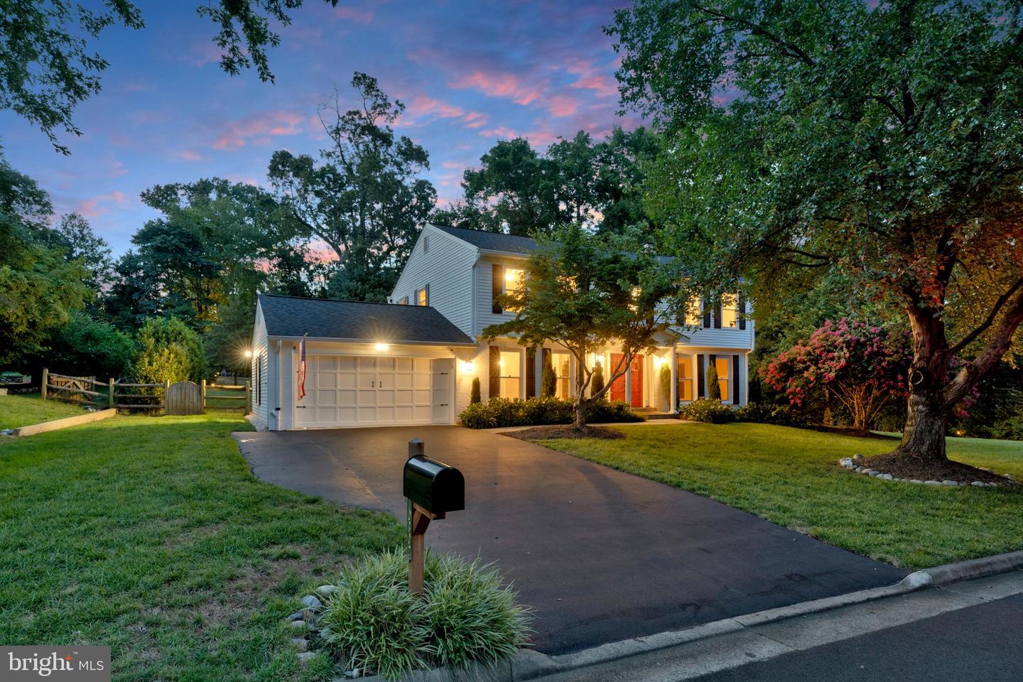 10302 GALPIN CT, GREAT FALLS, Virginia 22066, 4 Bedrooms Bedrooms, 17 Rooms Rooms,2 BathroomsBathrooms,Residential,For sale,10302 GALPIN CT,VAFX2277606 MLS # VAFX2277606 10302 GALPIN CT, GREAT FALLS, Virginia 22066, 4 Bedrooms Bedrooms, 17 Rooms Rooms,2 BathroomsBathrooms,Residential,For sale,10302 GALPIN CT,VAFX2277606 MLS # VAFX2277606