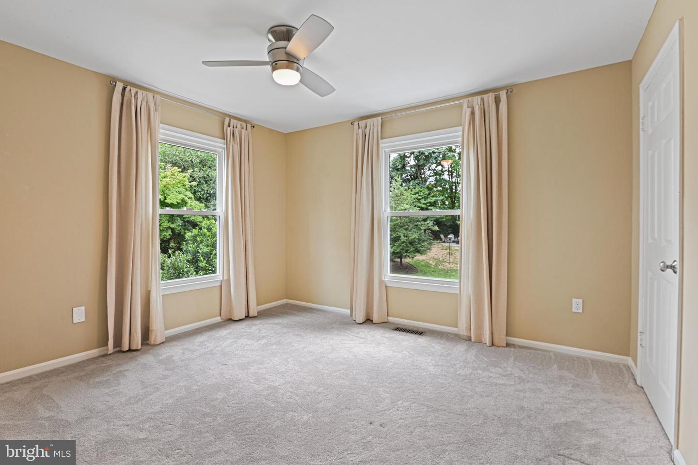 10302 GALPIN CT, GREAT FALLS, Virginia 22066, 4 Bedrooms Bedrooms, 17 Rooms Rooms,2 BathroomsBathrooms,Residential,For sale,10302 GALPIN CT,VAFX2277606 MLS # VAFX2277606 10302 GALPIN CT, GREAT FALLS, Virginia 22066, 4 Bedrooms Bedrooms, 17 Rooms Rooms,2 BathroomsBathrooms,Residential,For sale,10302 GALPIN CT,VAFX2277606 MLS # VAFX2277606