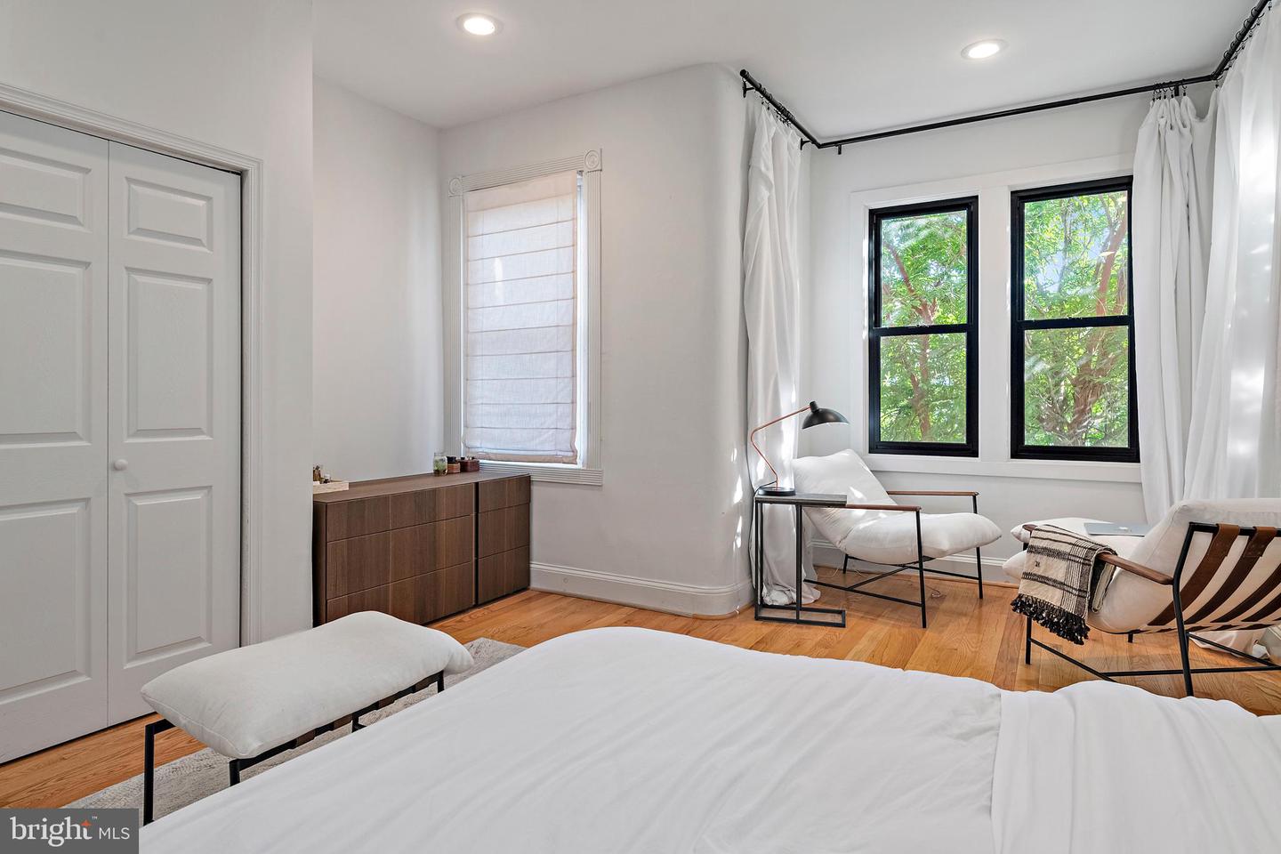 55 S STREET NW, WASHINGTON, District Of Columbia 20001, 4 Bedrooms Bedrooms, 13 Rooms Rooms,3 BathroomsBathrooms,Residential,For sale,55 S STREET NW,DCDC2230314 MLS # DCDC2230314 55 S STREET NW, WASHINGTON, District Of Columbia 20001, 4 Bedrooms Bedrooms, 13 Rooms Rooms,3 BathroomsBathrooms,Residential,For sale,55 S STREET NW,DCDC2230314 MLS # DCDC2230314