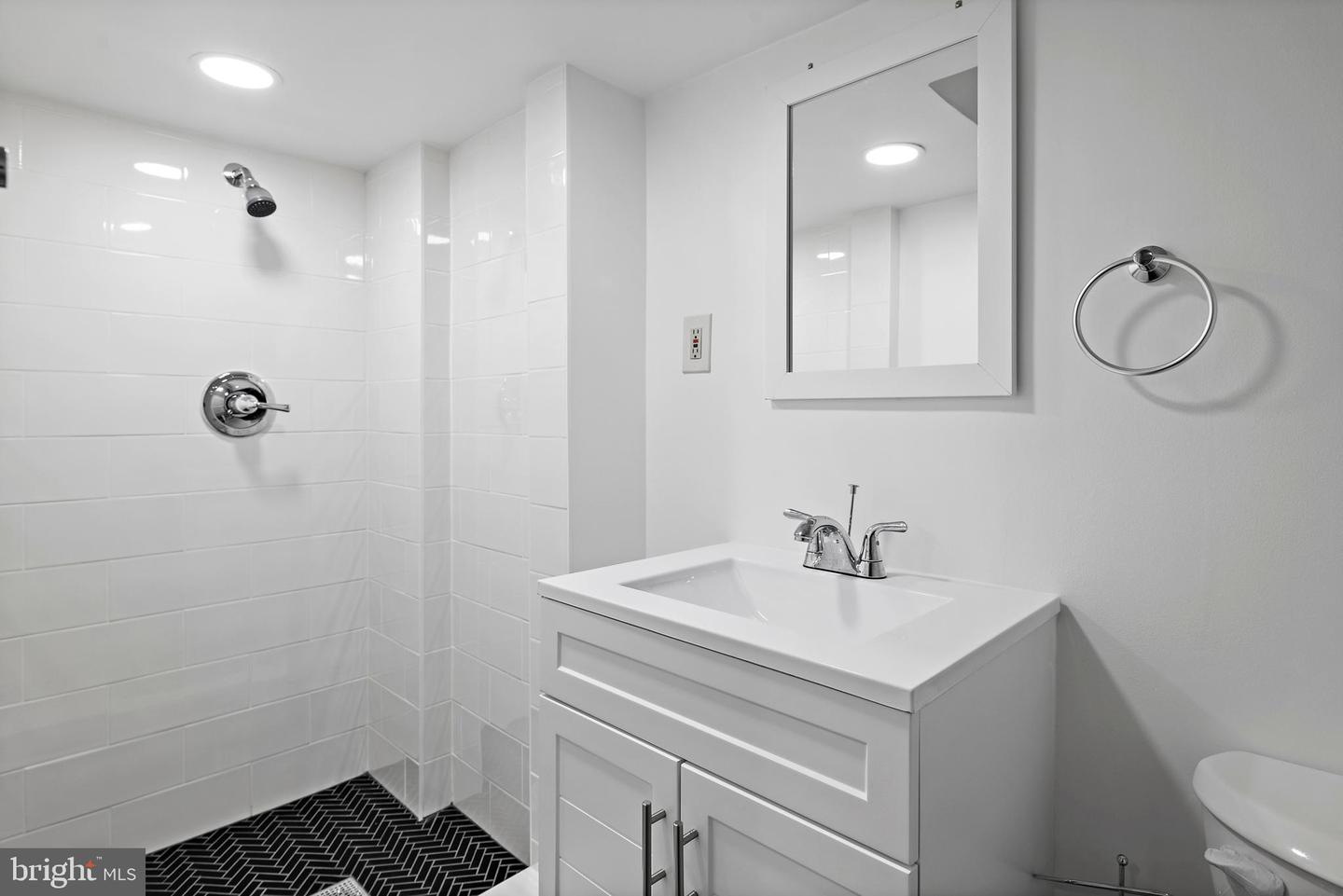 55 S STREET NW, WASHINGTON, District Of Columbia 20001, 4 Bedrooms Bedrooms, 13 Rooms Rooms,3 BathroomsBathrooms,Residential,For sale,55 S STREET NW,DCDC2230314 MLS # DCDC2230314 55 S STREET NW, WASHINGTON, District Of Columbia 20001, 4 Bedrooms Bedrooms, 13 Rooms Rooms,3 BathroomsBathrooms,Residential,For sale,55 S STREET NW,DCDC2230314 MLS # DCDC2230314