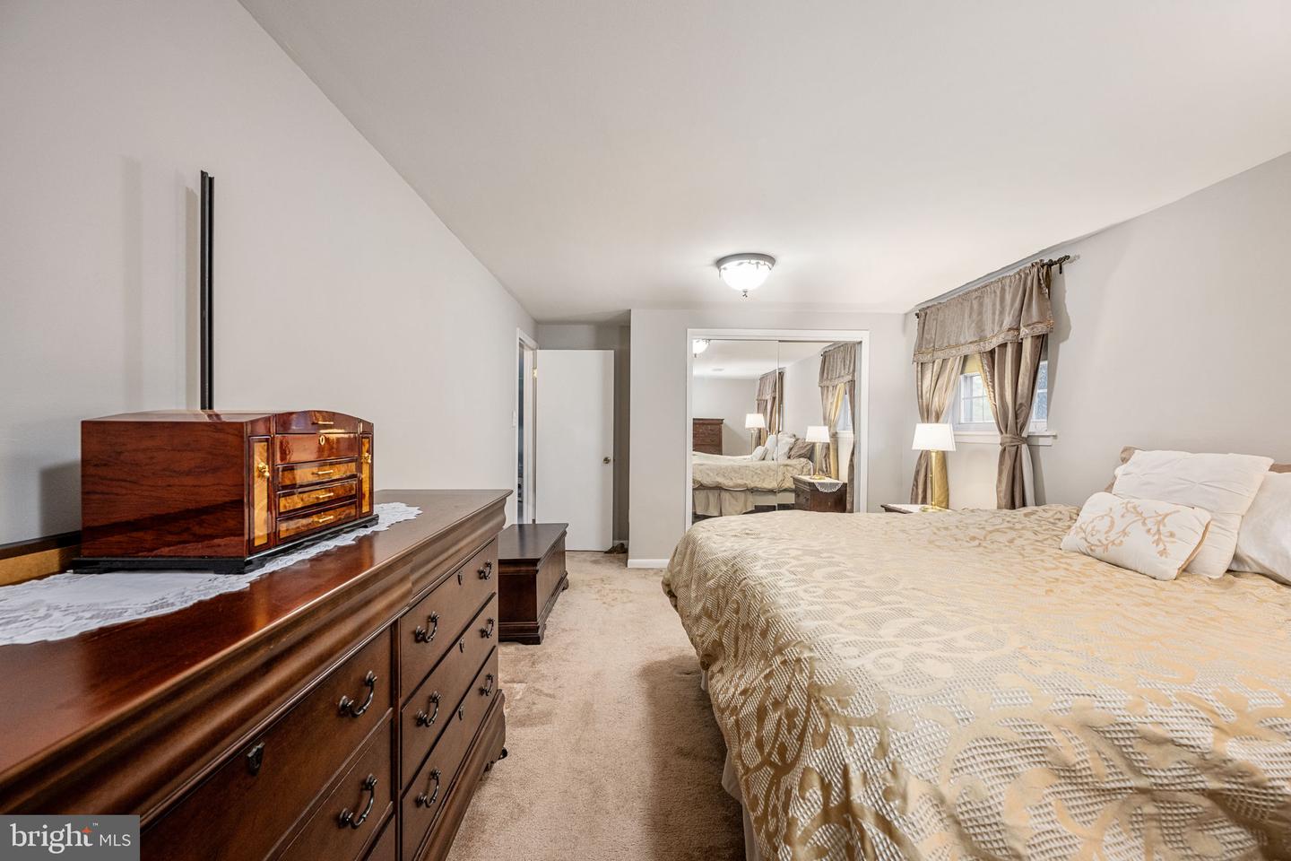 13707 MAPLEDALE AVE, WOODBRIDGE, Virginia 22193, 4 Bedrooms Bedrooms, ,2 BathroomsBathrooms,Residential,For sale,13707 MAPLEDALE AVE,VAPW2107268 MLS # VAPW2107268