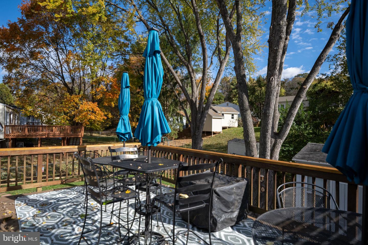 13707 MAPLEDALE AVE, WOODBRIDGE, Virginia 22193, 4 Bedrooms Bedrooms, ,2 BathroomsBathrooms,Residential,For sale,13707 MAPLEDALE AVE,VAPW2107268 MLS # VAPW2107268