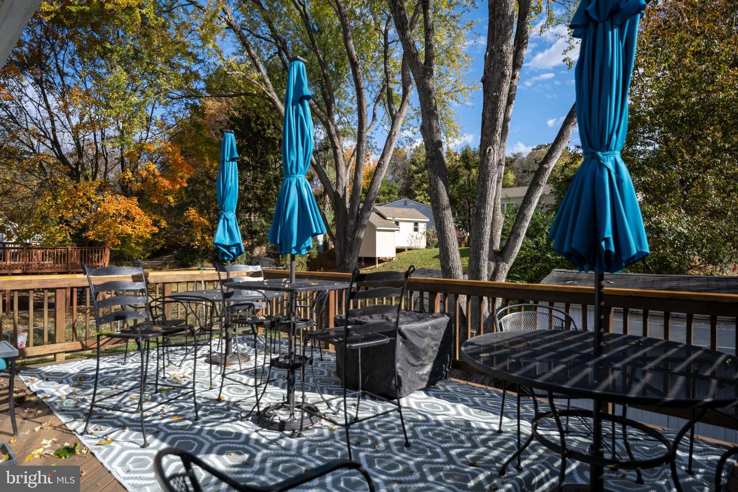 13707 MAPLEDALE AVE, WOODBRIDGE, Virginia 22193, 4 Bedrooms Bedrooms, ,2 BathroomsBathrooms,Residential,For sale,13707 MAPLEDALE AVE,VAPW2107268 MLS # VAPW2107268