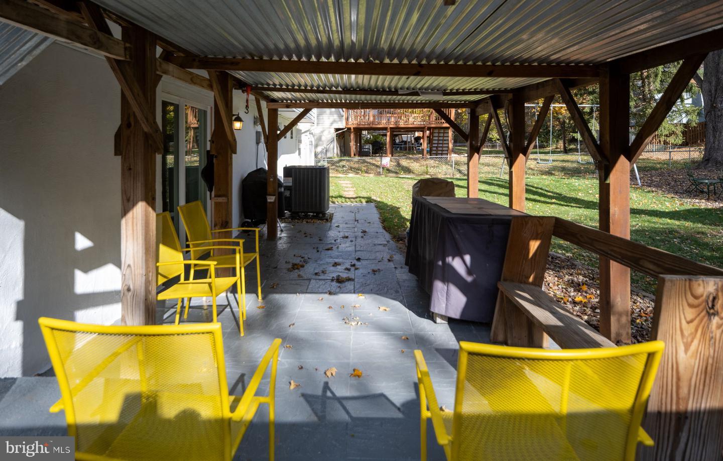 13707 MAPLEDALE AVE, WOODBRIDGE, Virginia 22193, 4 Bedrooms Bedrooms, ,2 BathroomsBathrooms,Residential,For sale,13707 MAPLEDALE AVE,VAPW2107268 MLS # VAPW2107268