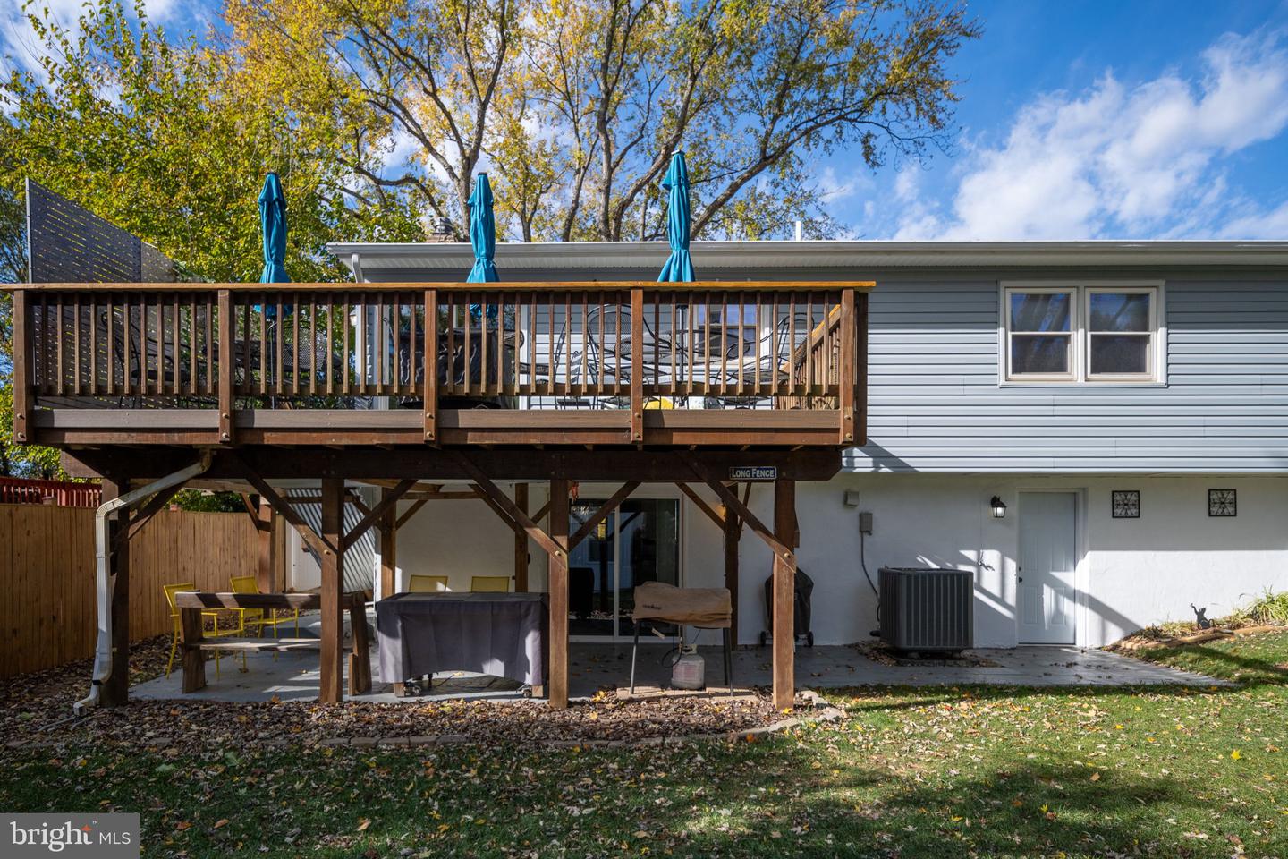 13707 MAPLEDALE AVE, WOODBRIDGE, Virginia 22193, 4 Bedrooms Bedrooms, ,2 BathroomsBathrooms,Residential,For sale,13707 MAPLEDALE AVE,VAPW2107268 MLS # VAPW2107268