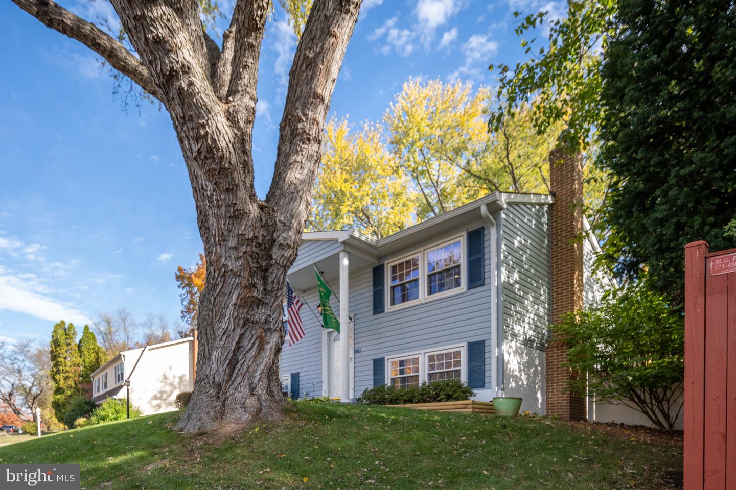 13707 MAPLEDALE AVE, WOODBRIDGE, Virginia 22193, 4 Bedrooms Bedrooms, ,2 BathroomsBathrooms,Residential,For sale,13707 MAPLEDALE AVE,VAPW2107268 MLS # VAPW2107268