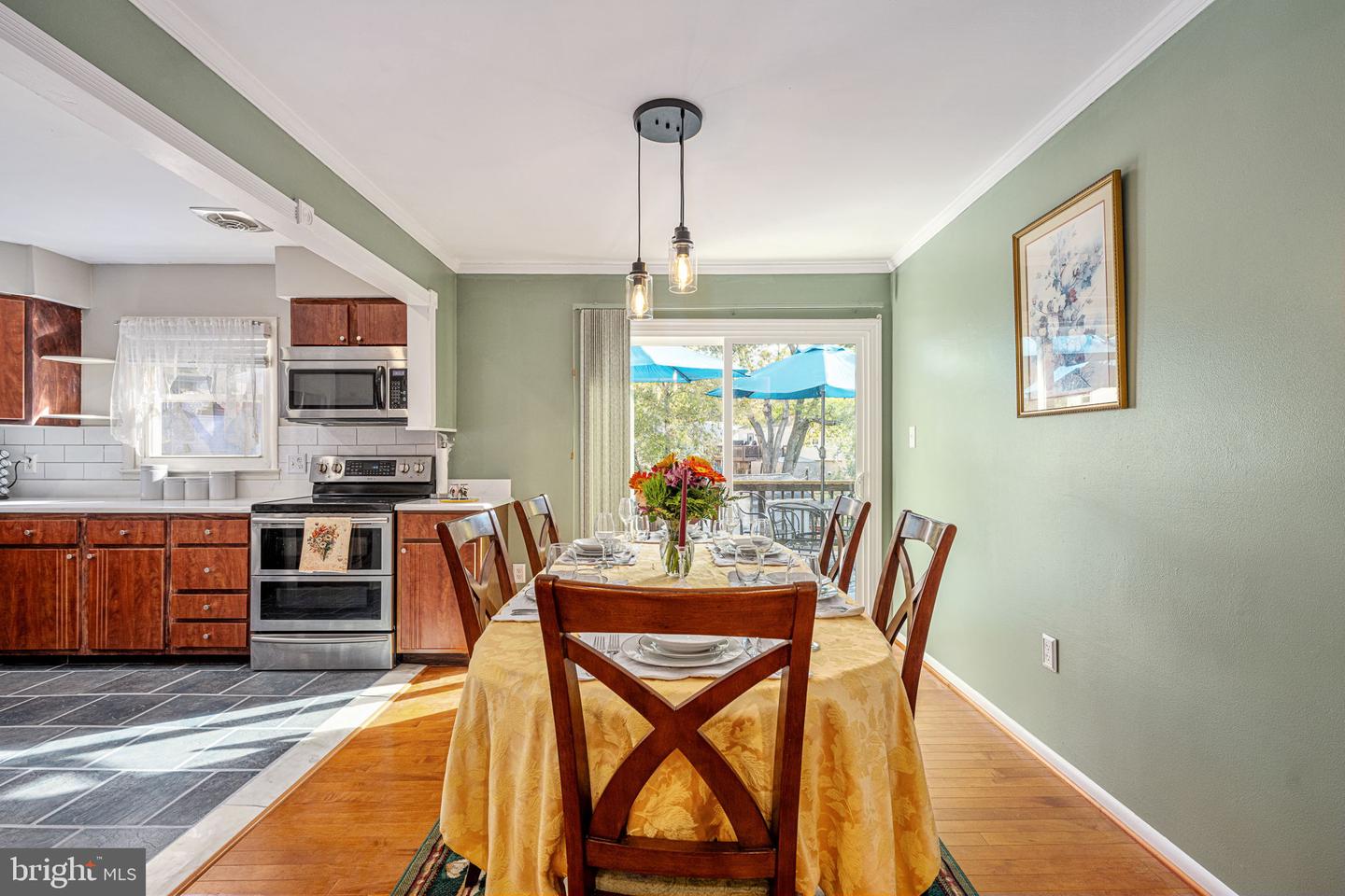 13707 MAPLEDALE AVE, WOODBRIDGE, Virginia 22193, 4 Bedrooms Bedrooms, ,2 BathroomsBathrooms,Residential,For sale,13707 MAPLEDALE AVE,VAPW2107268 MLS # VAPW2107268