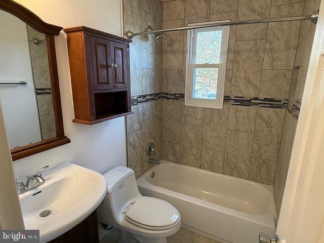 450 XENIA ST SE #2, WASHINGTON, District Of Columbia 20032, 2 Bedrooms Bedrooms, ,1 BathroomBathrooms,Residential,For sale,450 XENIA ST SE #2,DCDC2230512 MLS # DCDC2230512