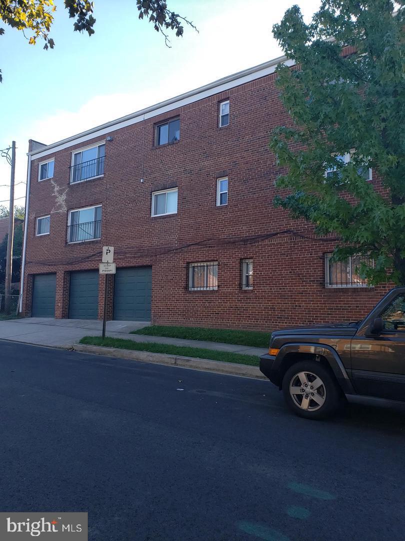 450 XENIA ST SE #2, WASHINGTON, District Of Columbia 20032, 2 Bedrooms Bedrooms, ,1 BathroomBathrooms,Residential,For sale,450 XENIA ST SE #2,DCDC2230512 MLS # DCDC2230512