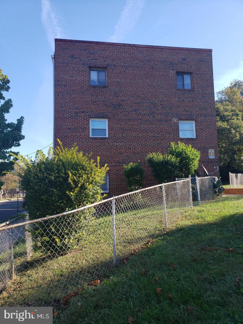 450 XENIA ST SE #2, WASHINGTON, District Of Columbia 20032, 2 Bedrooms Bedrooms, ,1 BathroomBathrooms,Residential,For sale,450 XENIA ST SE #2,DCDC2230512 MLS # DCDC2230512