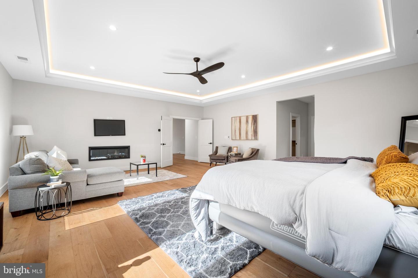 8023 LEWINSVILLE RD, MCLEAN, Virginia 22102, 6 Bedrooms Bedrooms, ,6 BathroomsBathrooms,Residential,For sale,8023 LEWINSVILLE RD,VAFX2277936 MLS # VAFX2277936 8023 LEWINSVILLE RD, MCLEAN, Virginia 22102, 6 Bedrooms Bedrooms, ,6 BathroomsBathrooms,Residential,For sale,8023 LEWINSVILLE RD,VAFX2277936 MLS # VAFX2277936