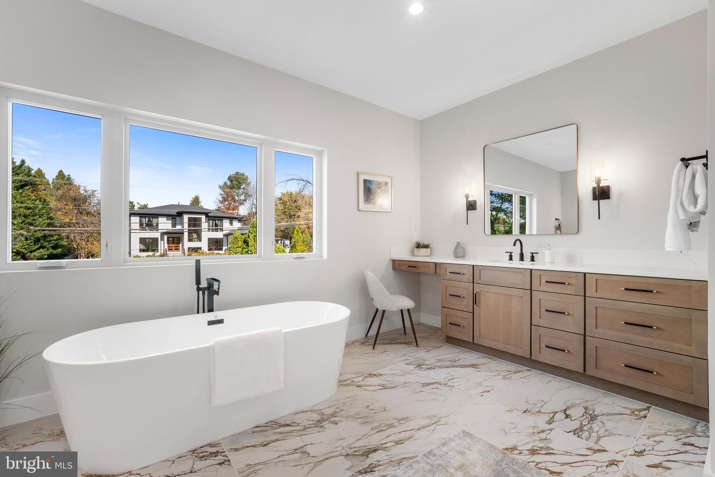 8023 LEWINSVILLE RD, MCLEAN, Virginia 22102, 6 Bedrooms Bedrooms, ,6 BathroomsBathrooms,Residential,For sale,8023 LEWINSVILLE RD,VAFX2277936 MLS # VAFX2277936 8023 LEWINSVILLE RD, MCLEAN, Virginia 22102, 6 Bedrooms Bedrooms, ,6 BathroomsBathrooms,Residential,For sale,8023 LEWINSVILLE RD,VAFX2277936 MLS # VAFX2277936